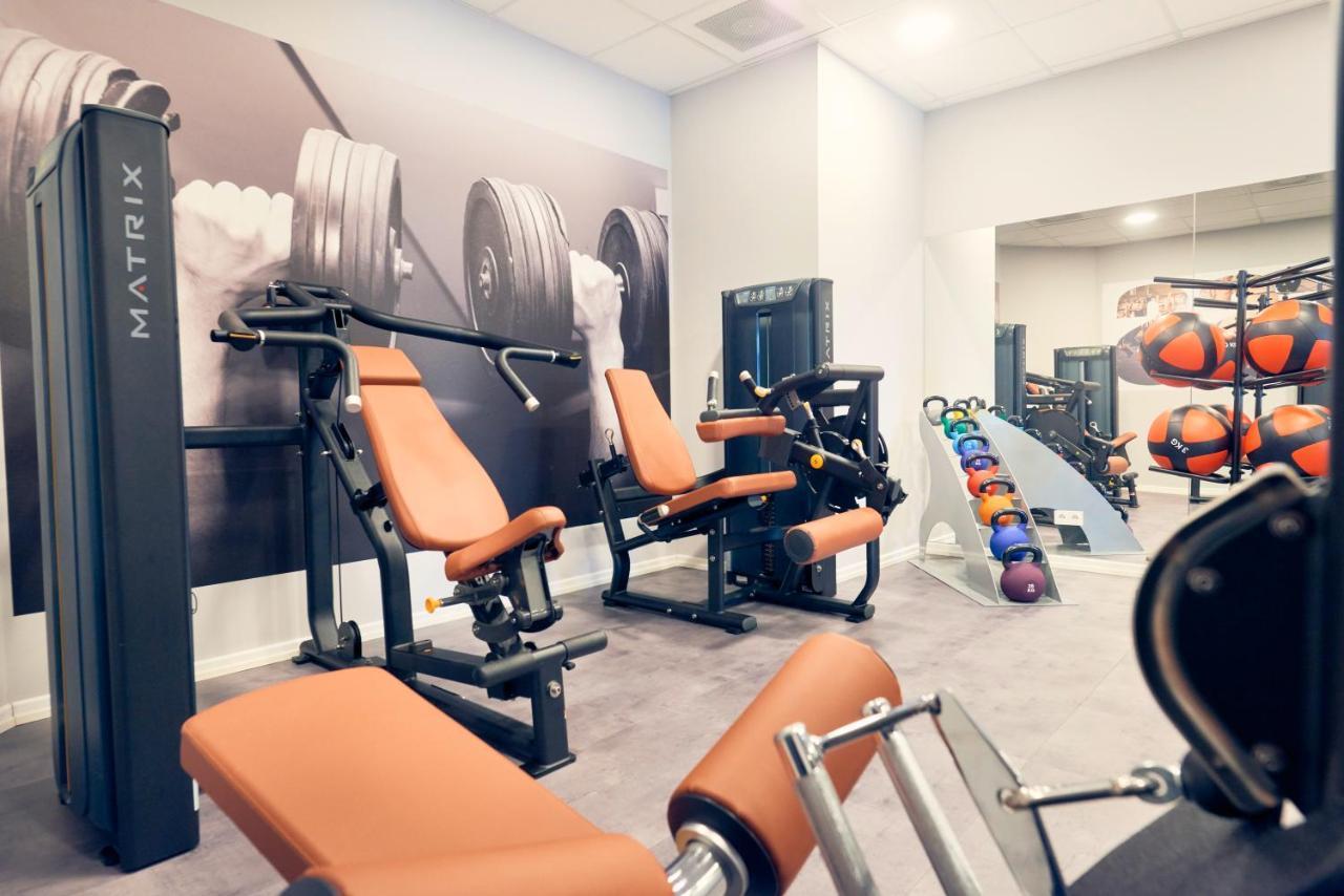 Vila Vita Rosenpark Marburg Экстерьер фото The gym at the hotel